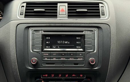Volkswagen Jetta VI, 2011 год, 1 199 000 рублей, 16 фотография