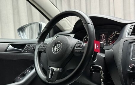 Volkswagen Jetta VI, 2011 год, 1 199 000 рублей, 13 фотография