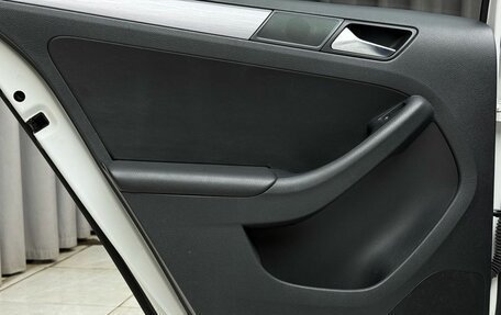 Volkswagen Jetta VI, 2011 год, 1 199 000 рублей, 28 фотография