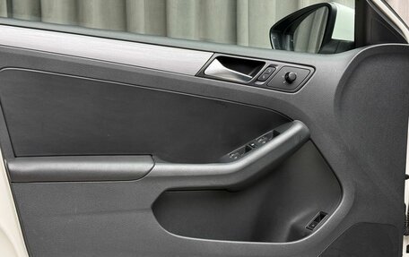 Volkswagen Jetta VI, 2011 год, 1 199 000 рублей, 25 фотография