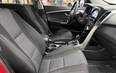 Hyundai i30 II рестайлинг, 2012 год, 850 000 рублей, 15 фотография