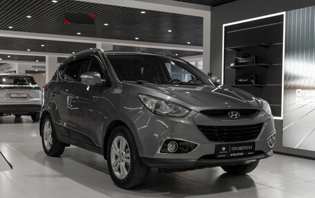 Hyundai ix35 I рестайлинг, 2013 год, 1 070 000 рублей, 2 фотография