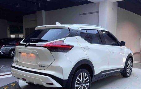 Nissan Kicks I, 2021 год, 1 892 000 рублей, 2 фотография