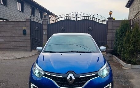 Renault Kaptur I рестайлинг, 2020 год, 1 100 000 рублей, 2 фотография