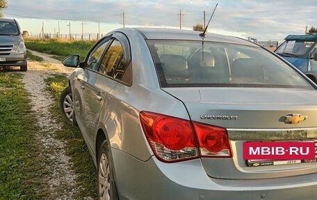Chevrolet Cruze II, 2012 год, 555 000 рублей, 3 фотография