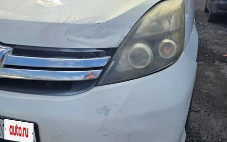 Toyota ISis I, 2012 год, 950 000 рублей, 7 фотография