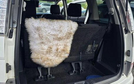 Toyota ISis I, 2012 год, 950 000 рублей, 13 фотография