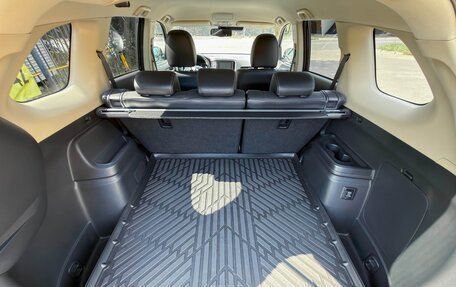 Mitsubishi Outlander III рестайлинг 3, 2017 год, 3 300 000 рублей, 7 фотография