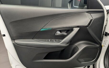 Peugeot 2008 II, 2022 год, 1 850 000 рублей, 9 фотография