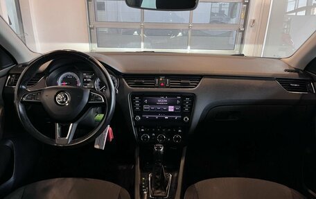 Skoda Octavia, 2018 год, 1 750 000 рублей, 9 фотография