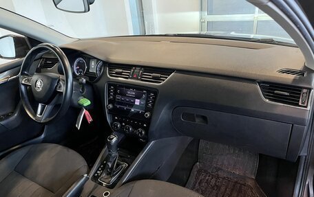 Skoda Octavia, 2018 год, 1 750 000 рублей, 12 фотография