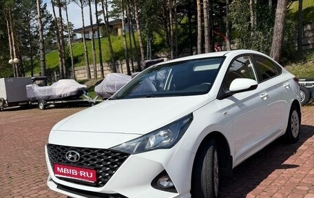 Hyundai Solaris II рестайлинг, 2021 год, 1 440 000 рублей, 1 фотография