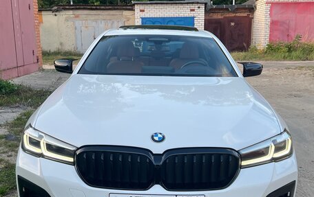BMW 5 серия, 2020 год, 4 290 000 рублей, 2 фотография