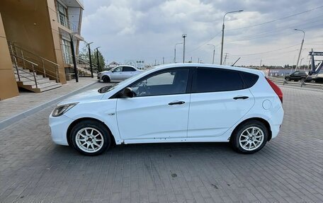Hyundai Solaris II рестайлинг, 2012 год, 500 000 рублей, 2 фотография