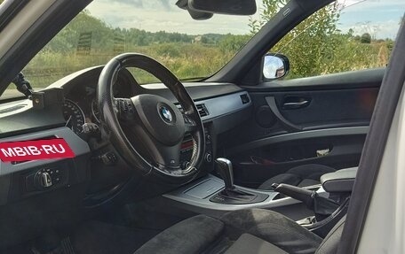 BMW 3 серия, 2009 год, 1 400 000 рублей, 13 фотография