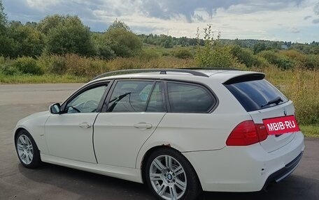 BMW 3 серия, 2009 год, 1 400 000 рублей, 17 фотография