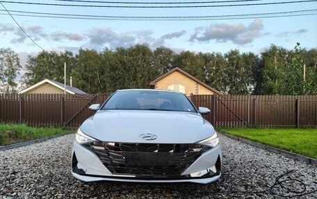 Hyundai Elantra, 2022 год, 2 400 000 рублей, 1 фотография
