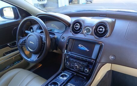 Jaguar XJ IV (X351), 2013 год, 2 350 000 рублей, 17 фотография