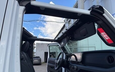 Jeep Wrangler, 2023 год, 7 100 000 рублей, 17 фотография