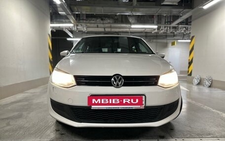 Volkswagen Polo VI (EU Market), 2014 год, 670 000 рублей, 2 фотография