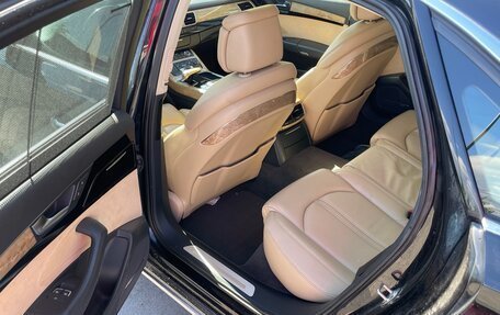 Audi A8, 2010 год, 1 219 999 рублей, 10 фотография
