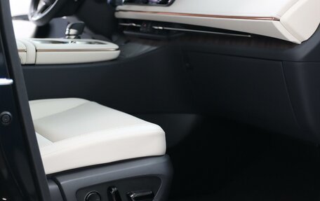 Lexus LM, 2026 год, 18 900 000 рублей, 12 фотография