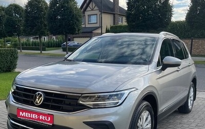Volkswagen Tiguan II, 2020 год, 3 600 000 рублей, 1 фотография