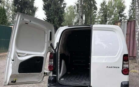 Peugeot Partner II рестайлинг 2, 2013 год, 850 000 рублей, 3 фотография
