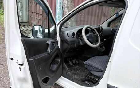 Peugeot Partner II рестайлинг 2, 2013 год, 850 000 рублей, 6 фотография