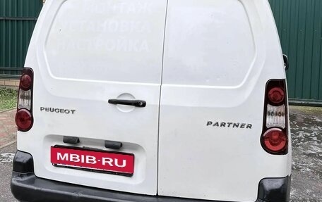 Peugeot Partner II рестайлинг 2, 2013 год, 850 000 рублей, 2 фотография