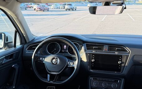 Volkswagen Tiguan II, 2018 год, 2 600 000 рублей, 6 фотография