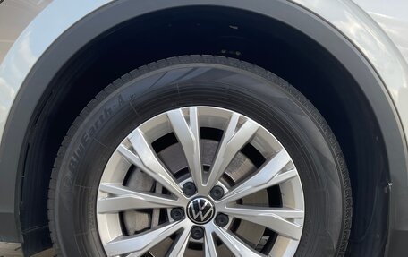 Volkswagen Tiguan II, 2020 год, 3 600 000 рублей, 21 фотография