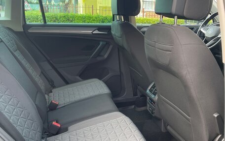 Volkswagen Tiguan II, 2020 год, 3 600 000 рублей, 15 фотография