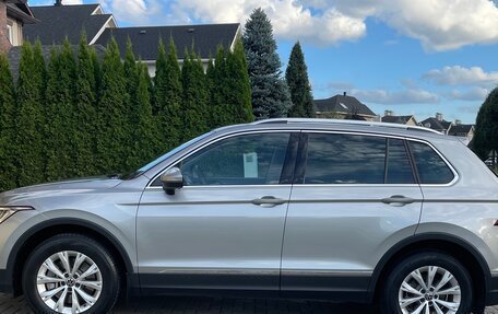 Volkswagen Tiguan II, 2020 год, 3 600 000 рублей, 24 фотография