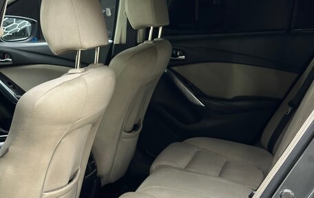 Mazda 6, 2016 год, 1 900 000 рублей, 33 фотография