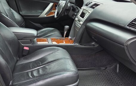 Toyota Camry, 2010 год, 1 380 000 рублей, 8 фотография