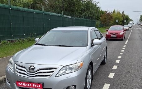 Toyota Camry, 2010 год, 1 380 000 рублей, 1 фотография