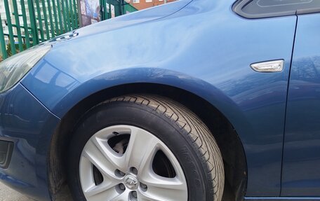 Opel Astra J, 2014 год, 900 000 рублей, 4 фотография