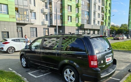 Chrysler Town & Country IV, 2007 год, 850 000 рублей, 3 фотография