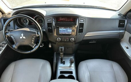 Mitsubishi Pajero IV, 2012 год, 1 790 000 рублей, 32 фотография