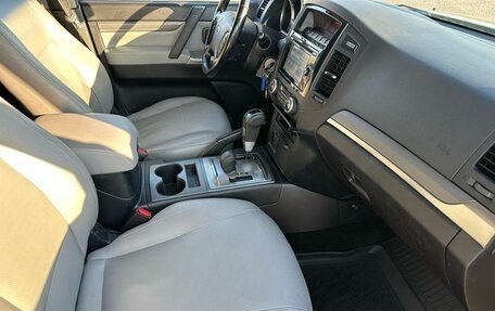 Mitsubishi Pajero IV, 2012 год, 1 790 000 рублей, 31 фотография