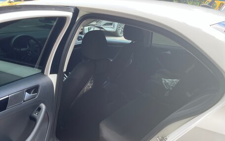 Volkswagen Jetta VI, 2015 год, 665 000 рублей, 7 фотография