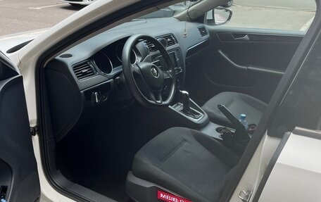 Volkswagen Jetta VI, 2015 год, 665 000 рублей, 6 фотография