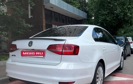 Volkswagen Jetta VI, 2015 год, 665 000 рублей, 4 фотография