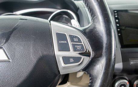 Mitsubishi Outlander III рестайлинг 3, 2007 год, 999 000 рублей, 17 фотография