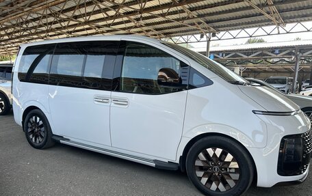 Hyundai Staria, 2024 год, 6 100 000 рублей, 6 фотография