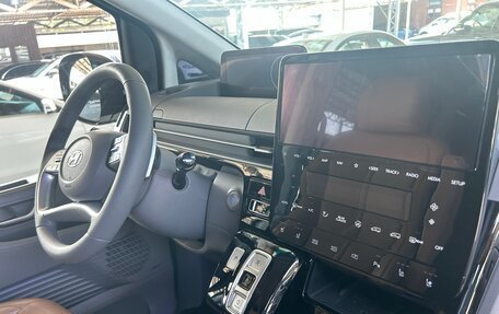 Hyundai Staria, 2024 год, 6 100 000 рублей, 10 фотография