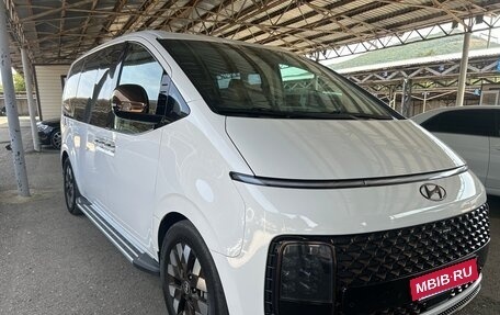 Hyundai Staria, 2024 год, 6 100 000 рублей, 5 фотография