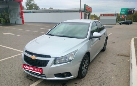 Chevrolet Cruze II, 2010 год, 700 000 рублей, 11 фотография