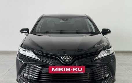 Toyota Camry, 2020 год, 3 050 000 рублей, 2 фотография
